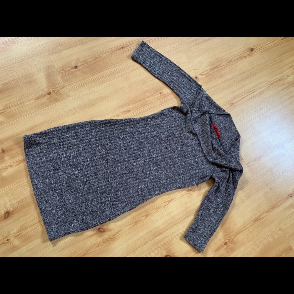 3/4 sleeve top with cowl neck